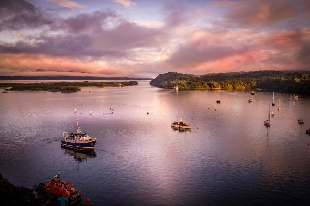 Western Isles Hotel Tobermory Exterior photo